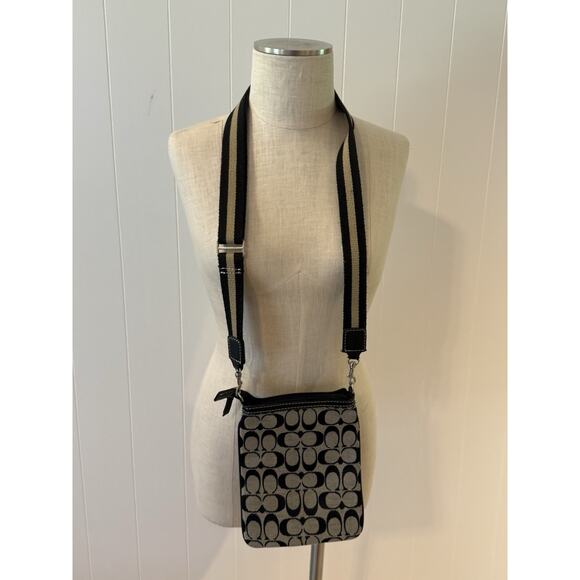 Coach Handbags - Coach Black Signature C Crossbody Bag Purse Adjustable Strap Zip Top Logo